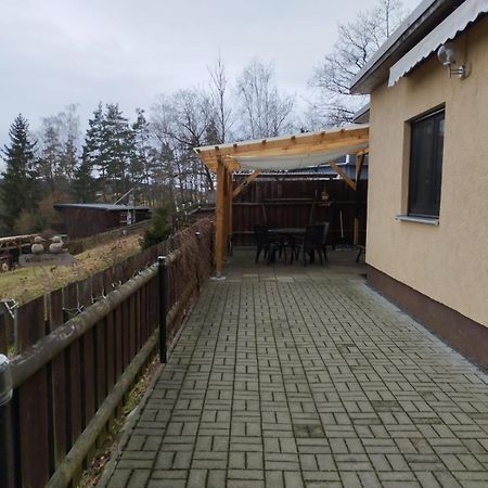 Mueller'S Ferienbungalow "Zur Goeltzschtalbruecke" Грайц Экстерьер фото